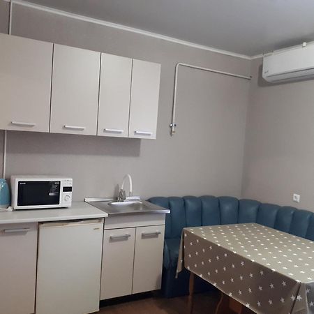 Hotel Gostynnyi Dvir Sharhorod 외부 사진