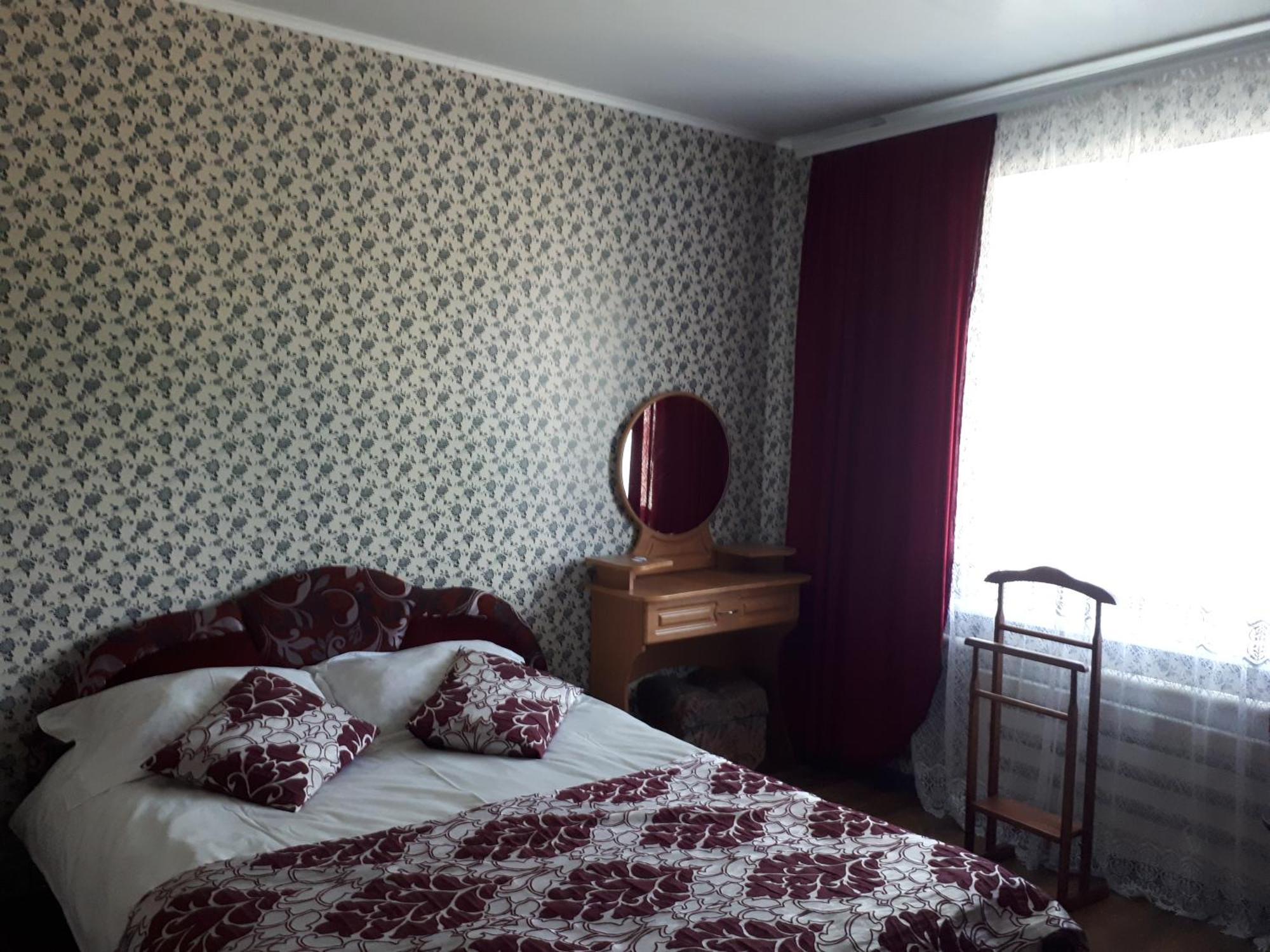 Hotel Gostynnyi Dvir Sharhorod 외부 사진