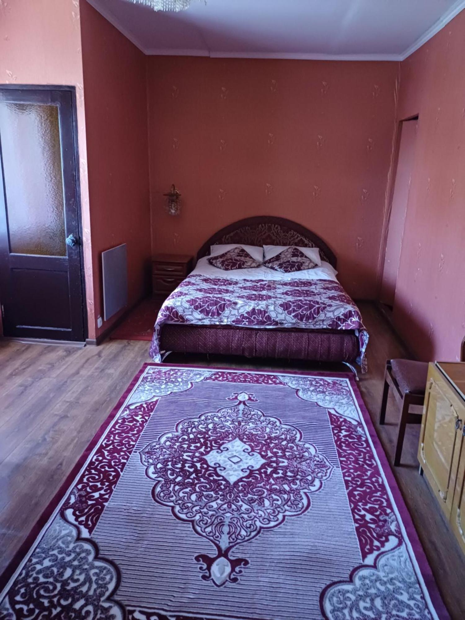 Hotel Gostynnyi Dvir Sharhorod 외부 사진