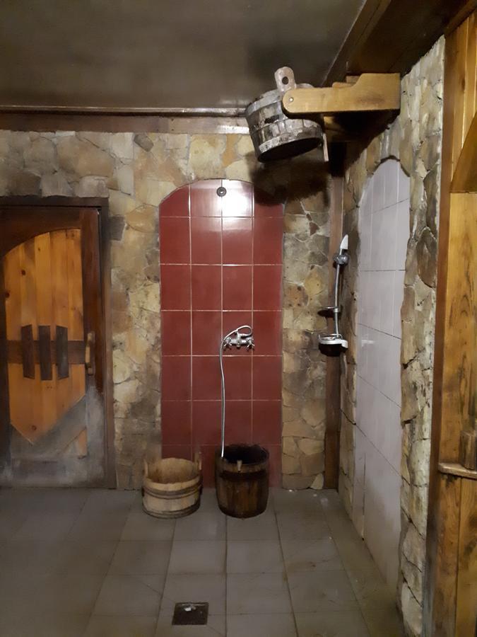 Hotel Gostynnyi Dvir Sharhorod 외부 사진