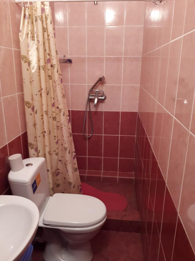 Hotel Gostynnyi Dvir Sharhorod 외부 사진