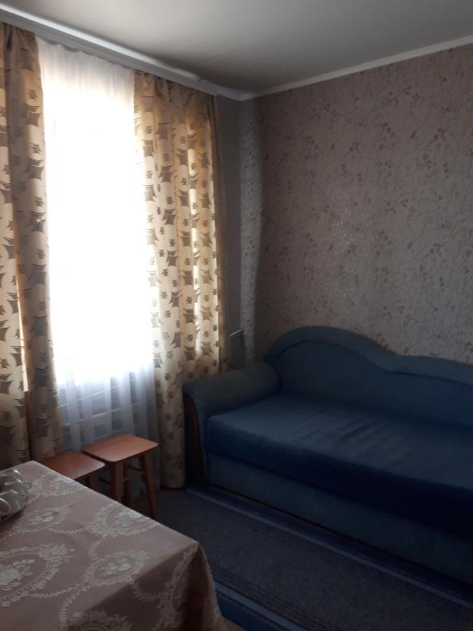 Hotel Gostynnyi Dvir Sharhorod 외부 사진